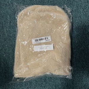 Latte cozy beanie BRAND NEW in bag